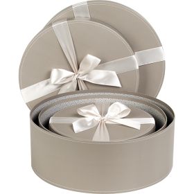 Box of cardboard round, satin ribbon; Dimensions in cm: 10 х D27,5; ND111P